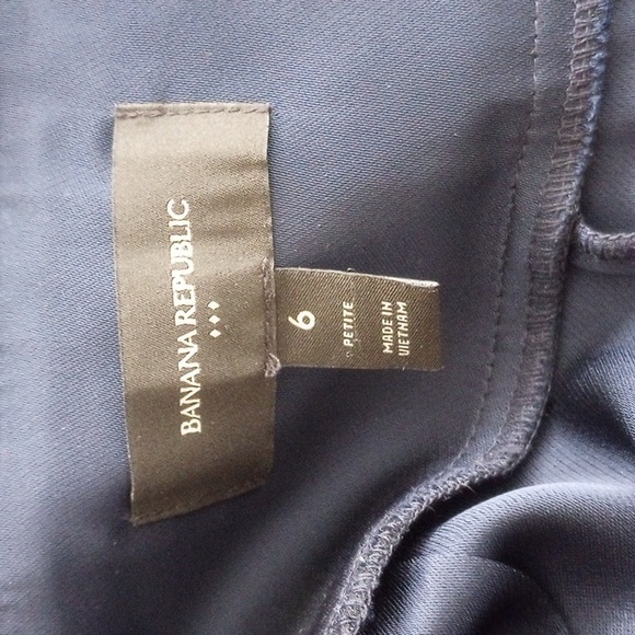 Banana Republic Navy Blue Suit with pockets. Size 6 petite, spaghetti straps - Picture 6 of 7